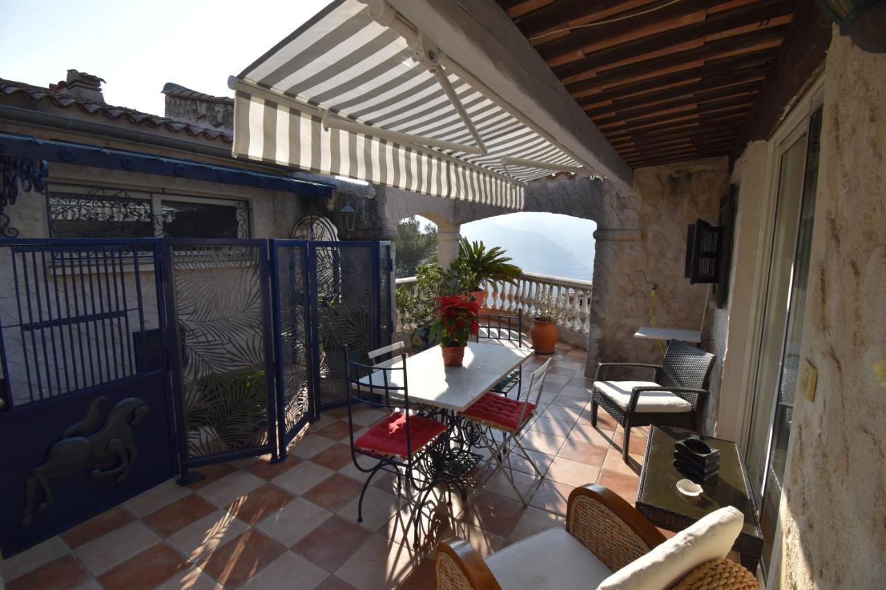 Studio Climatise Et Sa Terrasse Privee En Villa La Trinité 외부 사진