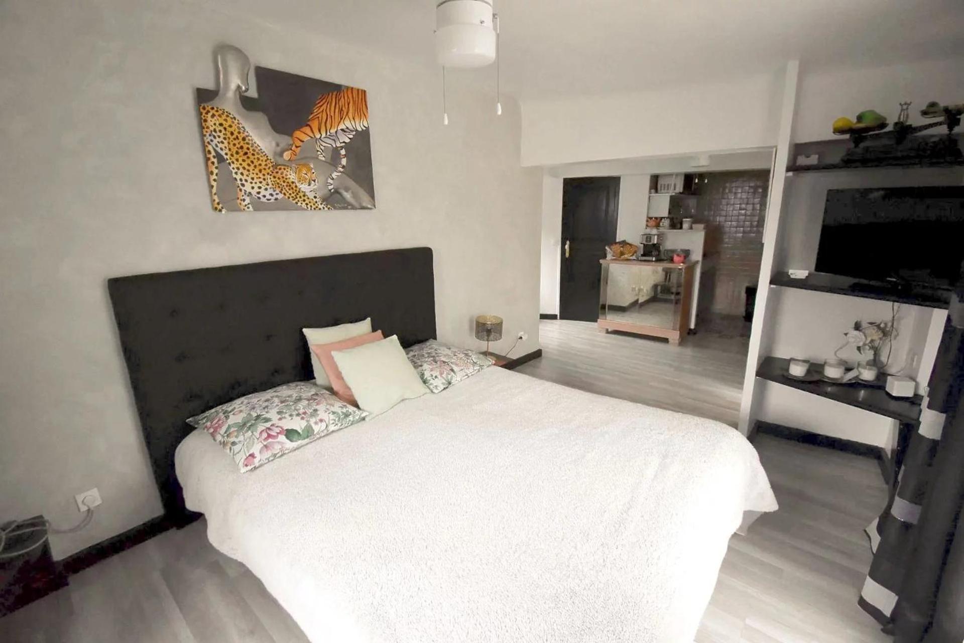 Studio Climatise Et Sa Terrasse Privee En Villa La Trinité 외부 사진